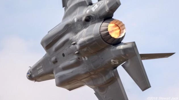 Αυτός θα είναι ο αντίπαλος των F-16 της ΠΑ – H εναέρια παράσταση του F-35 στο RIAT (βίντεο)